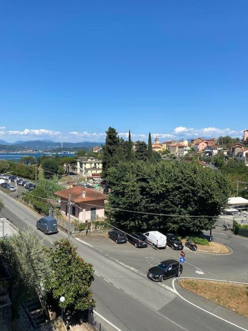 Fonzi'S House Apartment La Spezia Bagian luar foto