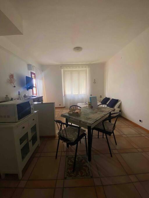 Fonzi'S House Apartment La Spezia Bagian luar foto